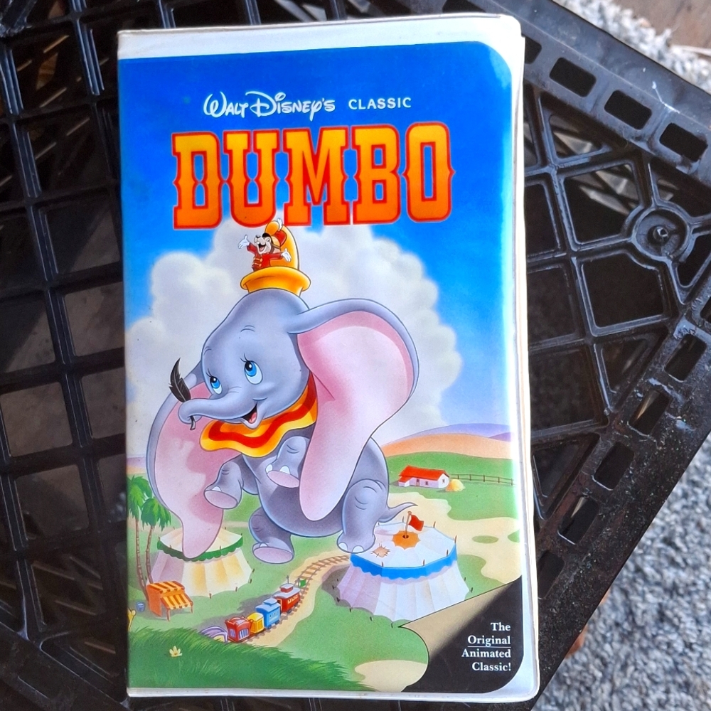 Walt Disney's classic Dumbo VHS
